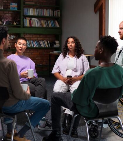 people-meeting-support-group